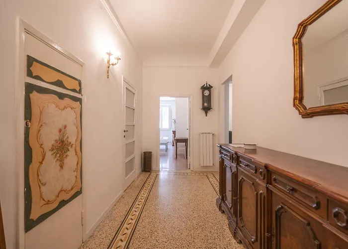 Grande E Luminoso In Centro Lejlighed