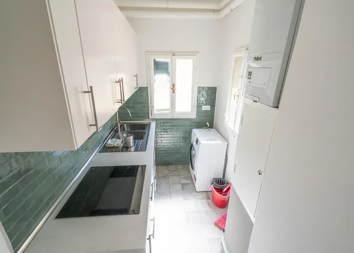 Grande E Luminoso In Centro Lejlighed *